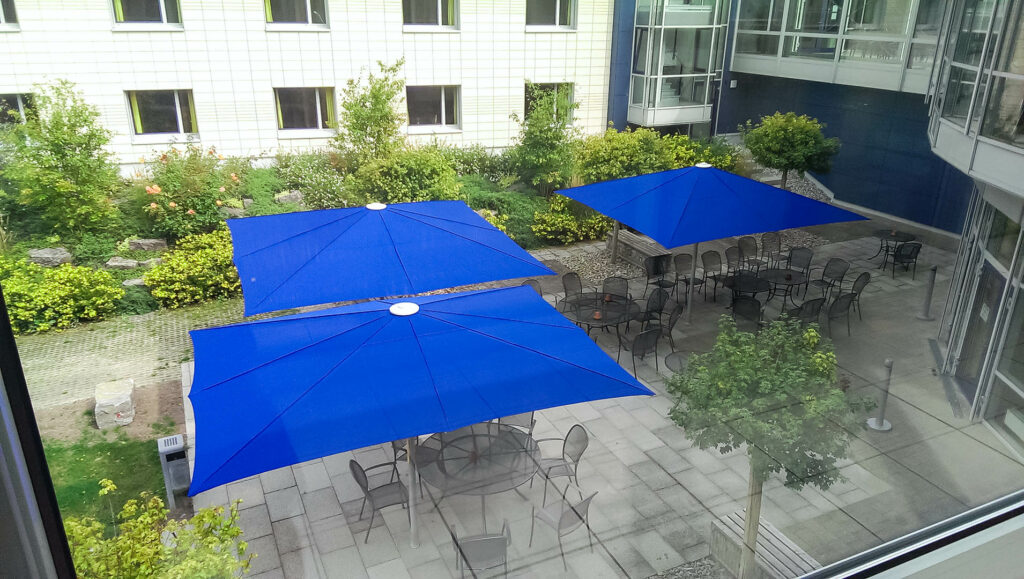 Sonnenschirm_Schattello_blau