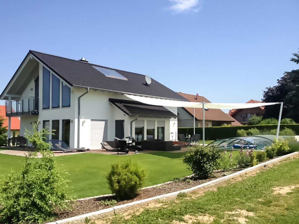 Sonnensegel_mit_Hoehenverstellung